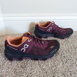 On Running Cloudventure Trail Shoe - Mulberry Salmon sz 6